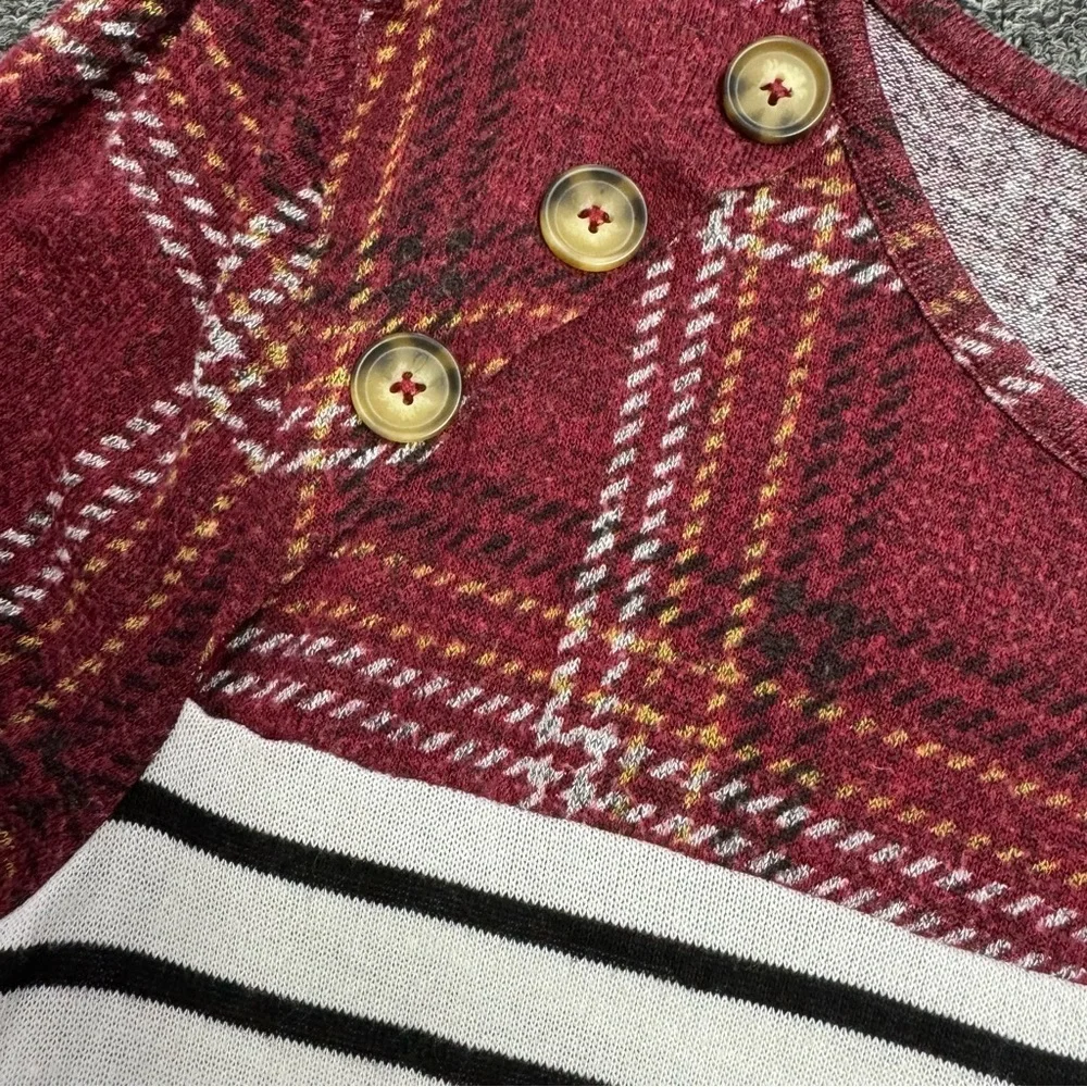Maurice’s Plaid Stripe Button Mixer Tee 0X